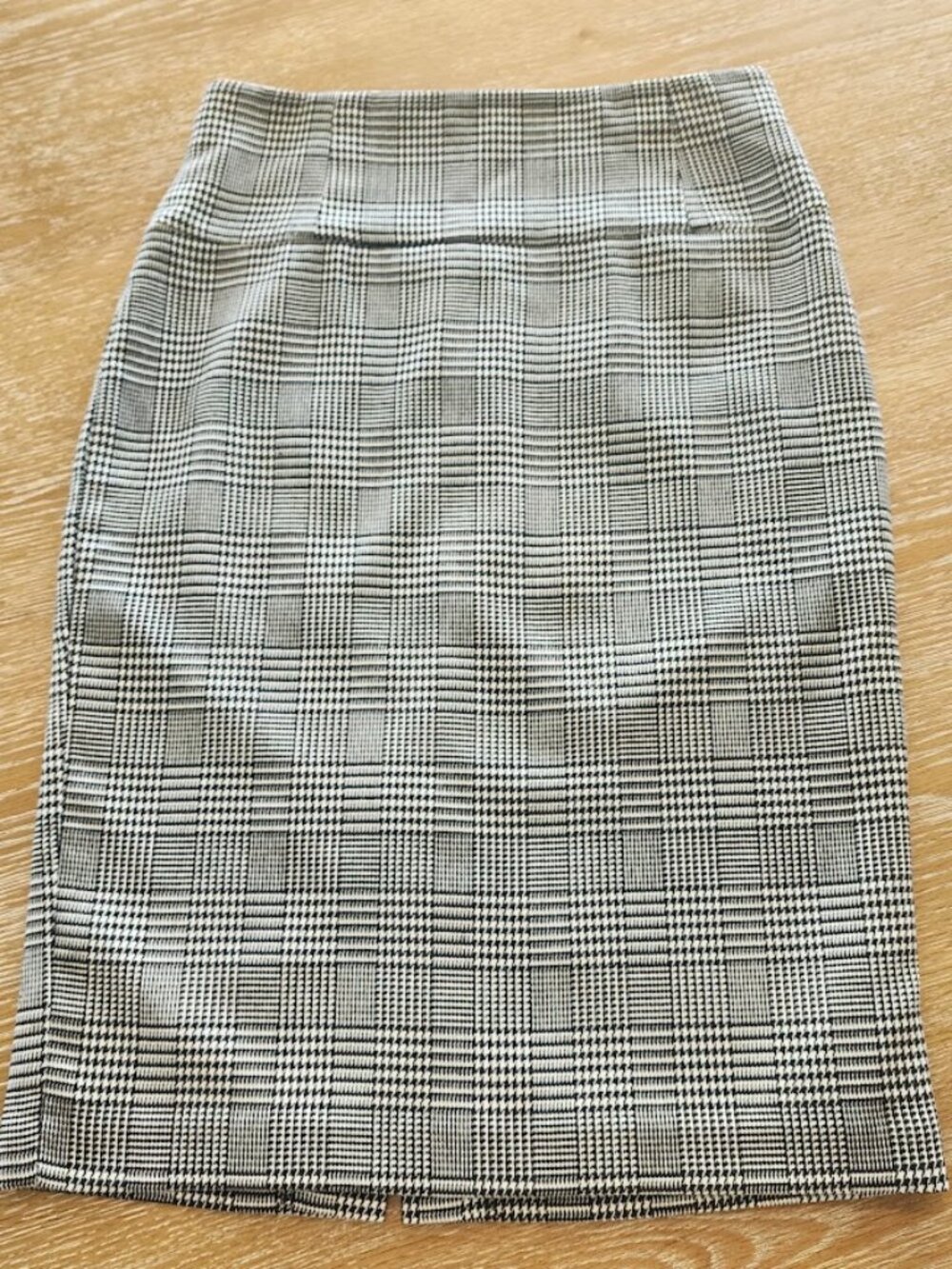 Worthington Glen plaid Black and White Pencil Skirt